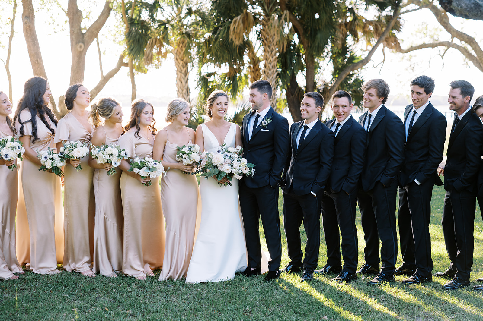 wedding party at lowndes grove in charleston