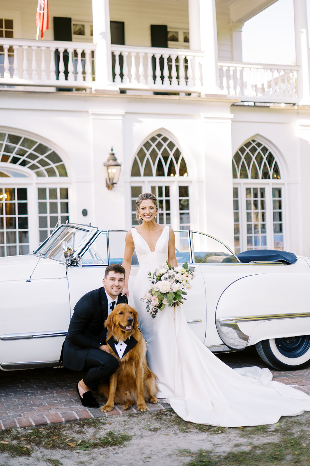 bride and groom at lowndes grove in charleston