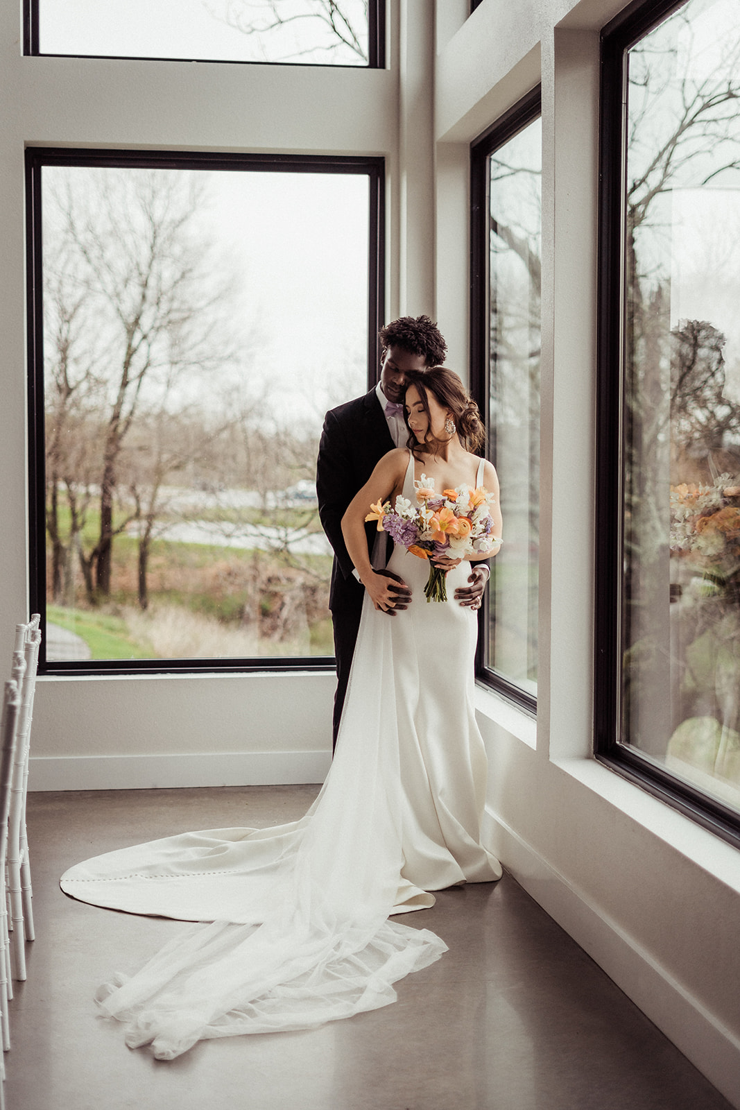 Arkansas styled wedding photography at Osage House with Ash Floral Co, wedding portraits by Tanner Burge Photography
