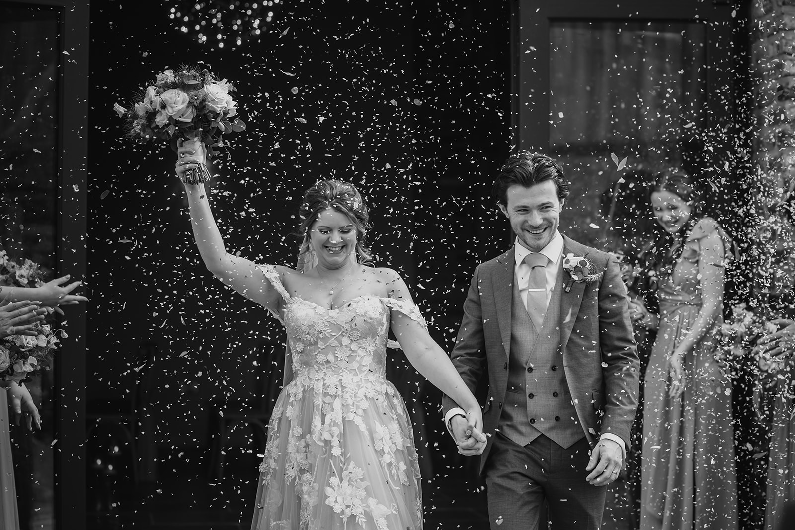 amazing confetti after getting married at Oakwood at Ryther