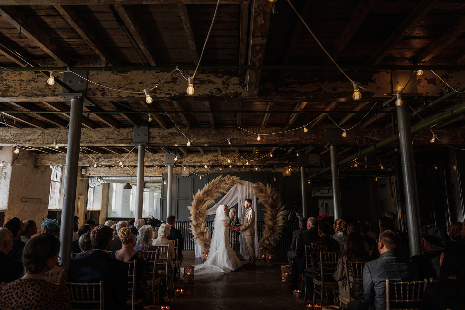 wedding photos from holmes mill 