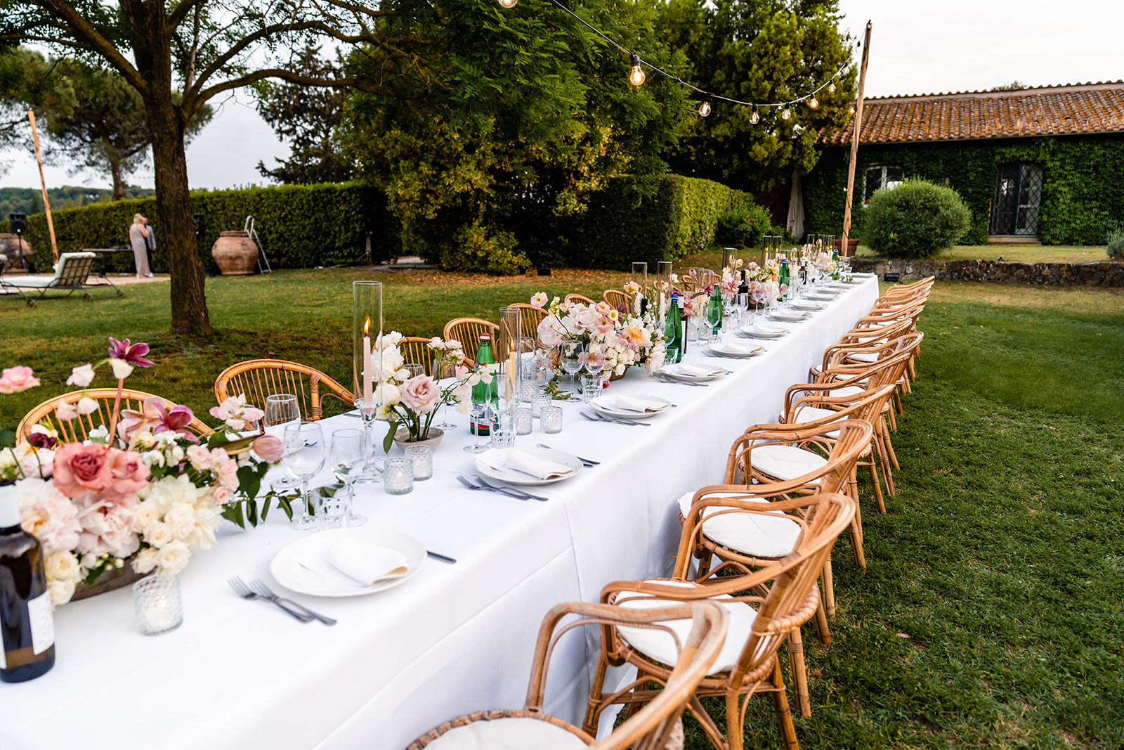 table details at casale del gallo in italy