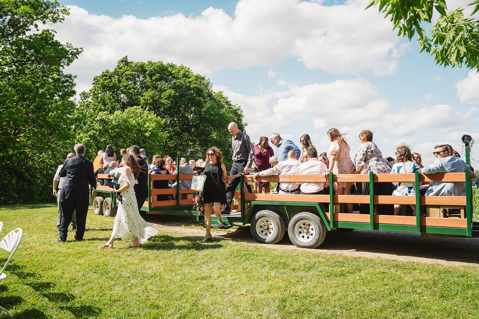 wagon transports guests to ceremony at Glen Drummond Farm