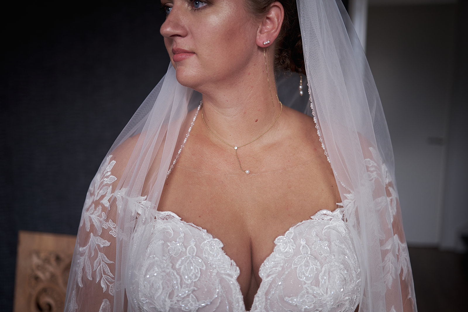 Romantische bruidsfotografie in Haarlem: Trouwshoot van Liëla en Jeffrey, vastgelegd door Stefan Segers