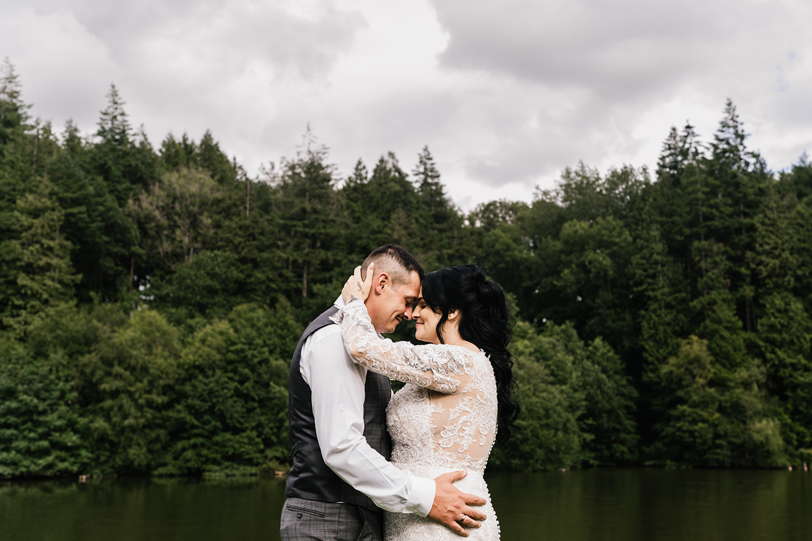 Canada Lodge and Lake wedding photos