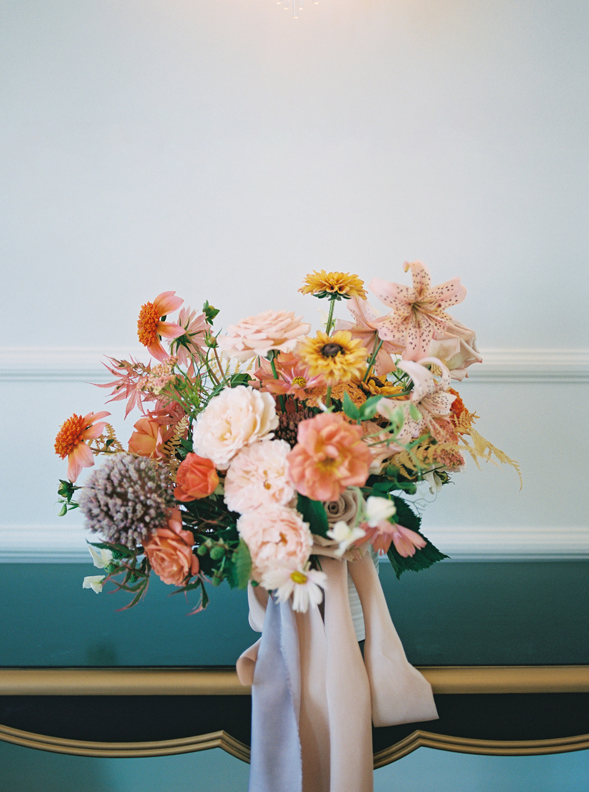 Vibrant bridal bouquet 