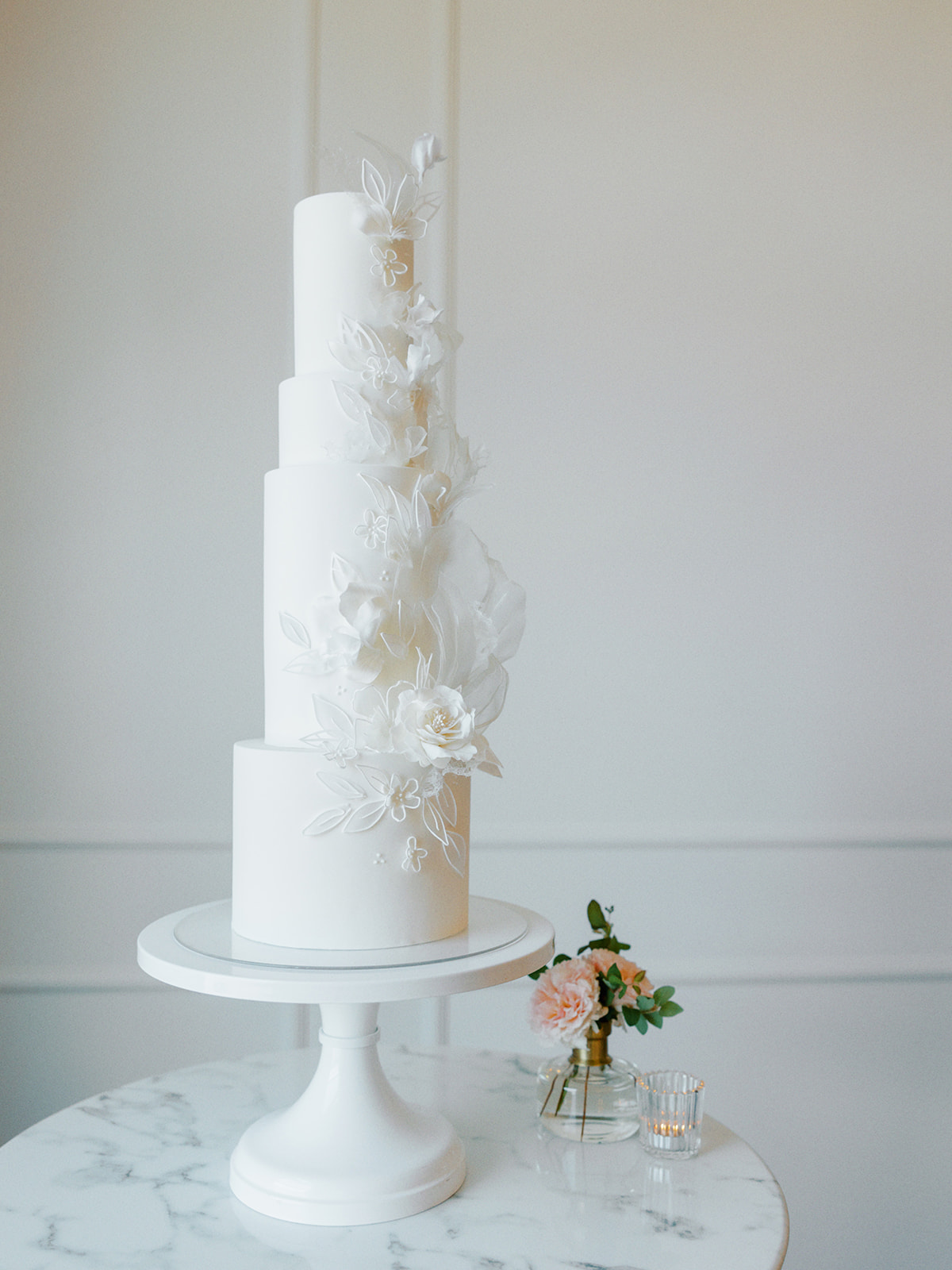 Romantic Wedding cake design 