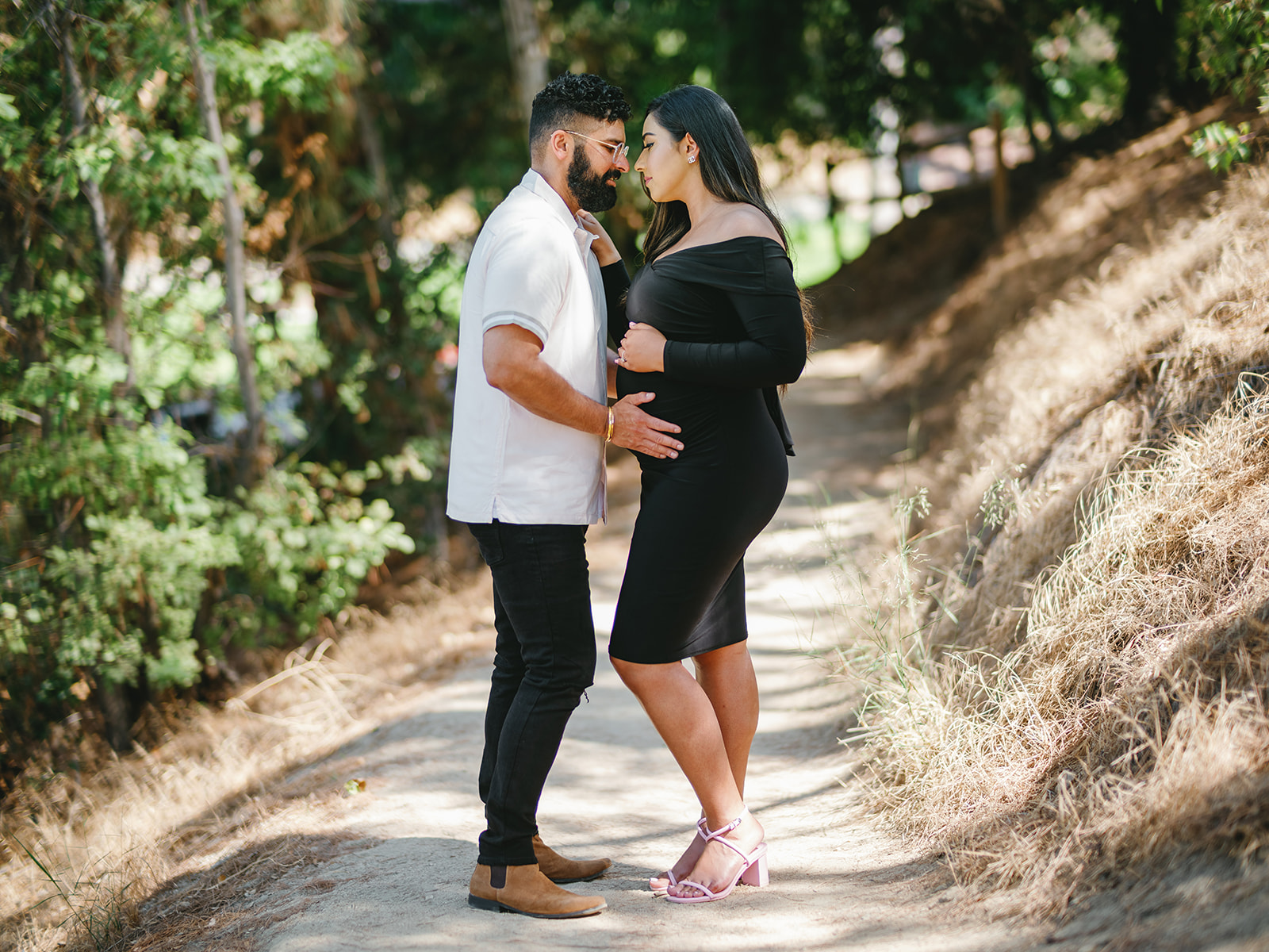 Maternity Session at Brand Libary in Glendale, California