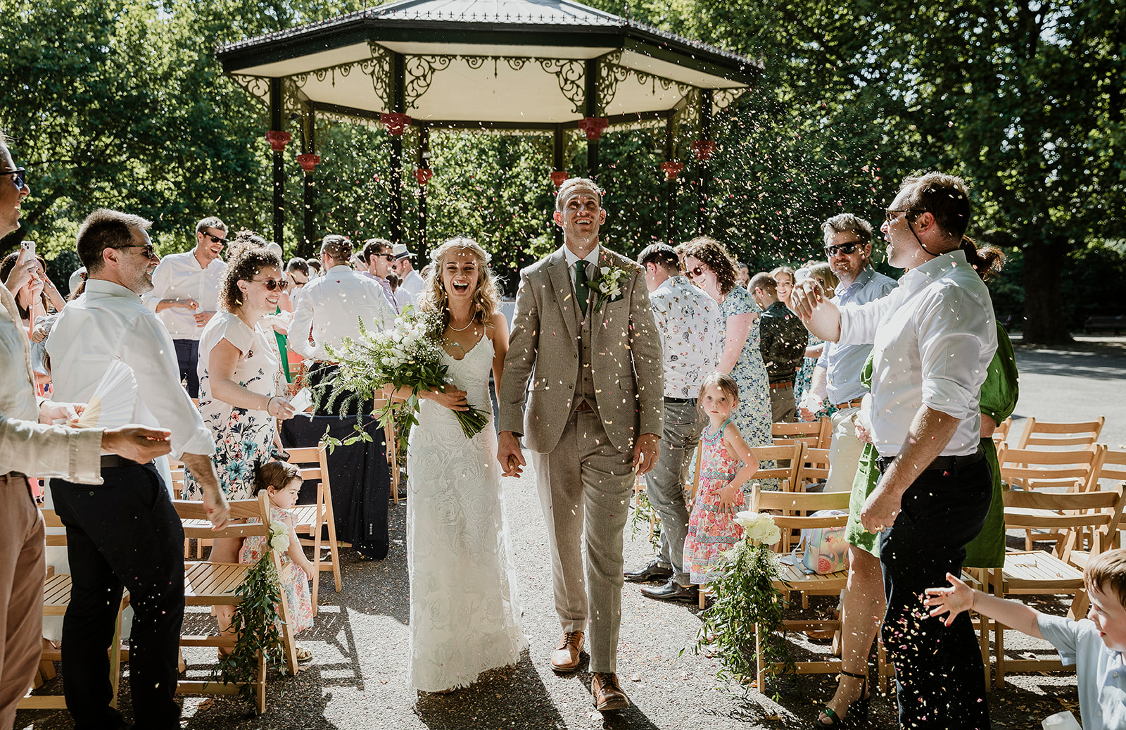 Confetti moment at south london wedding