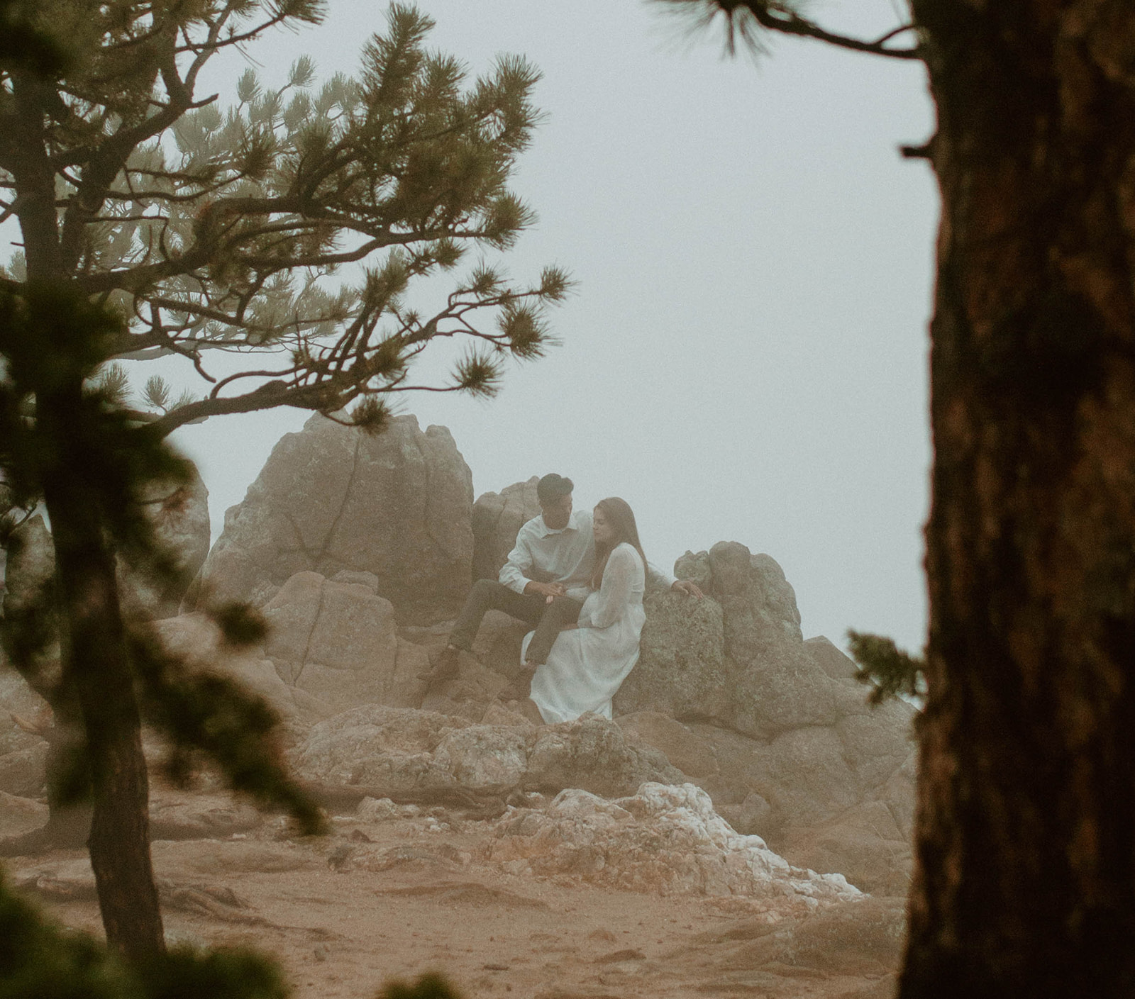 foggy mountain photos
