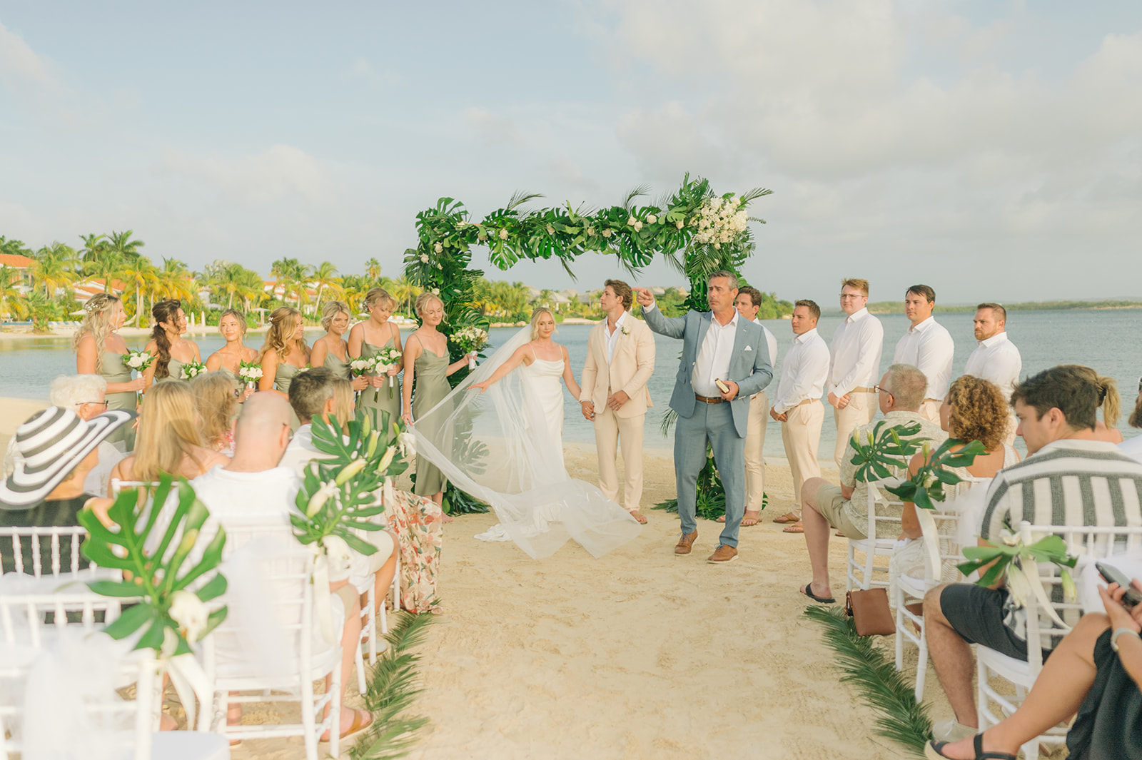 Antigua wedding photographer captures candid getting ready moments
