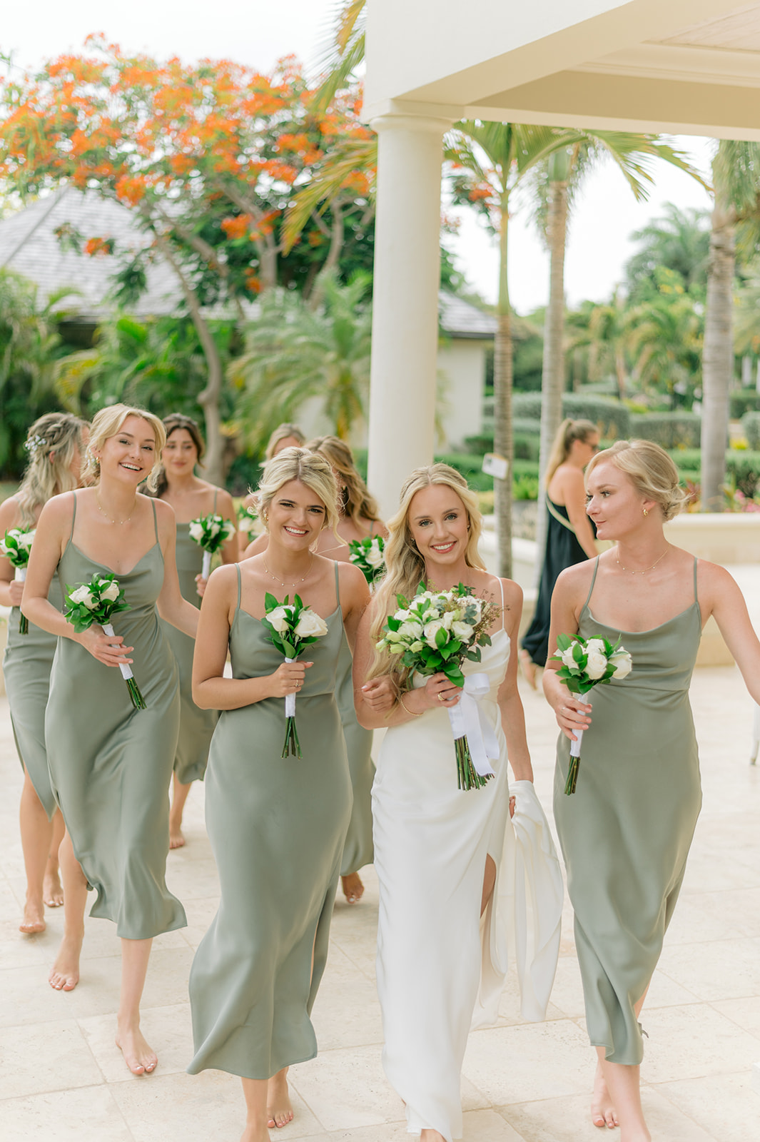 Playful and fun wedding photography ideas for your Antigua wedding
