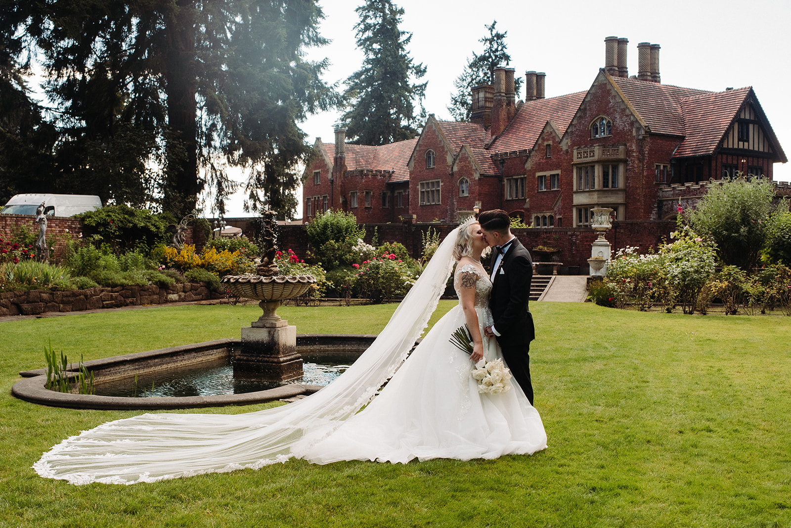 gorgeous wedding at a castle near seattle 