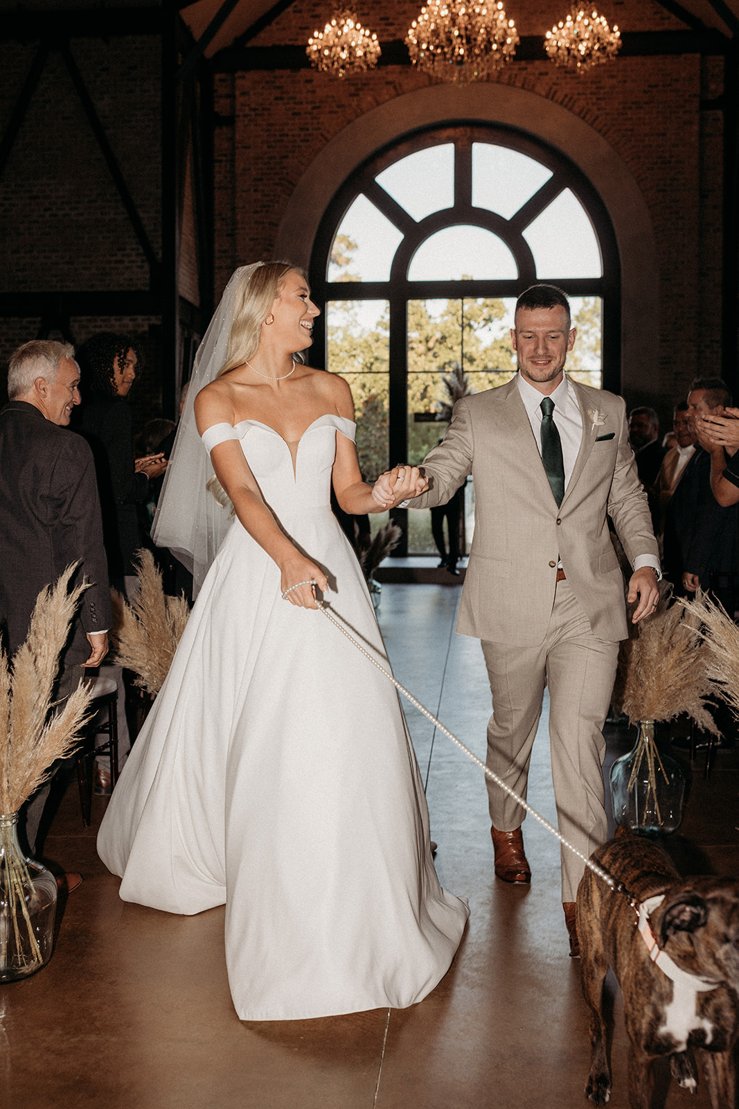 Ashlen and Aiden had a modern, elegant wedding at Iron Manor in Houston, Texas. 