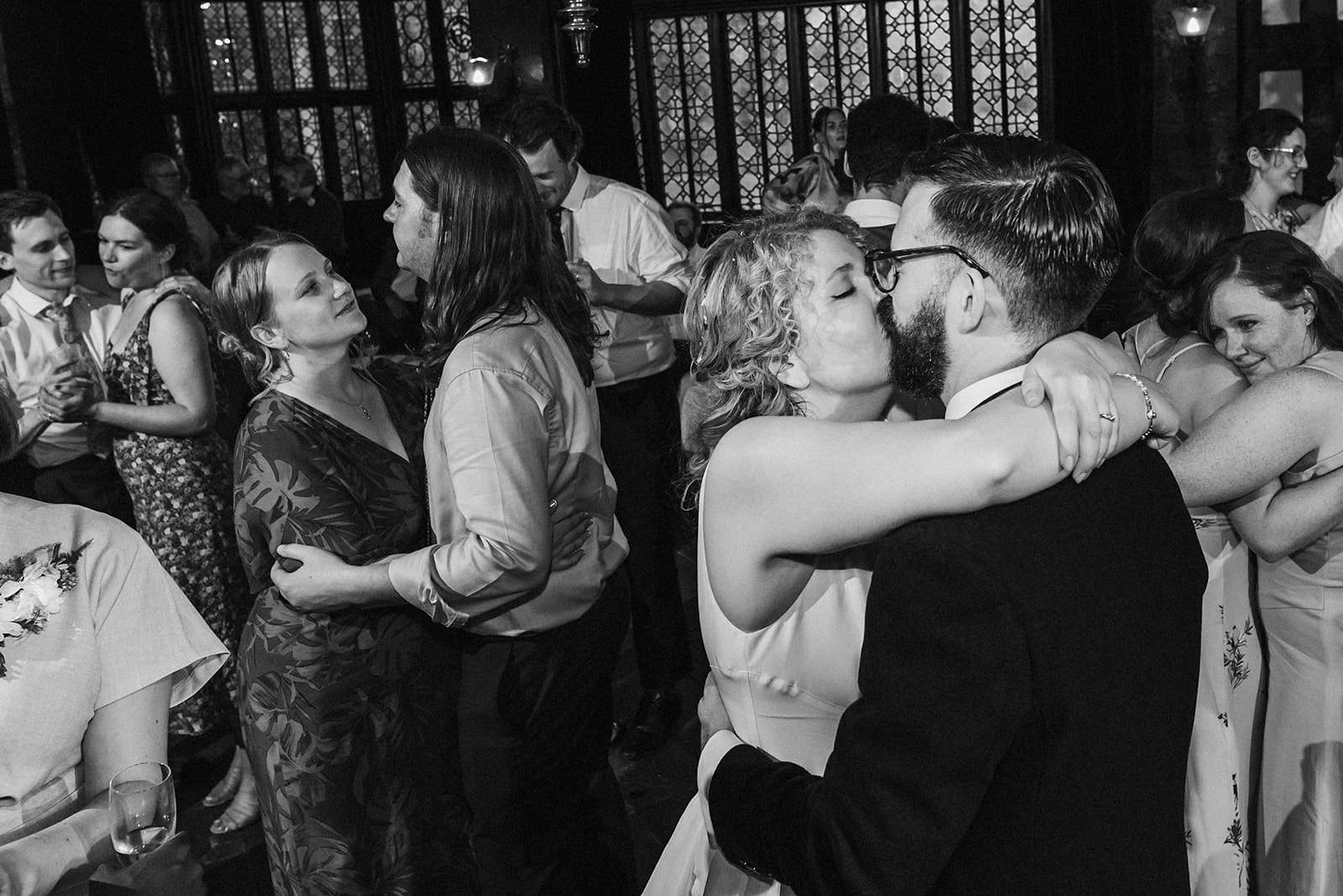 dancefloor kiss, bramall hall wedding photography 