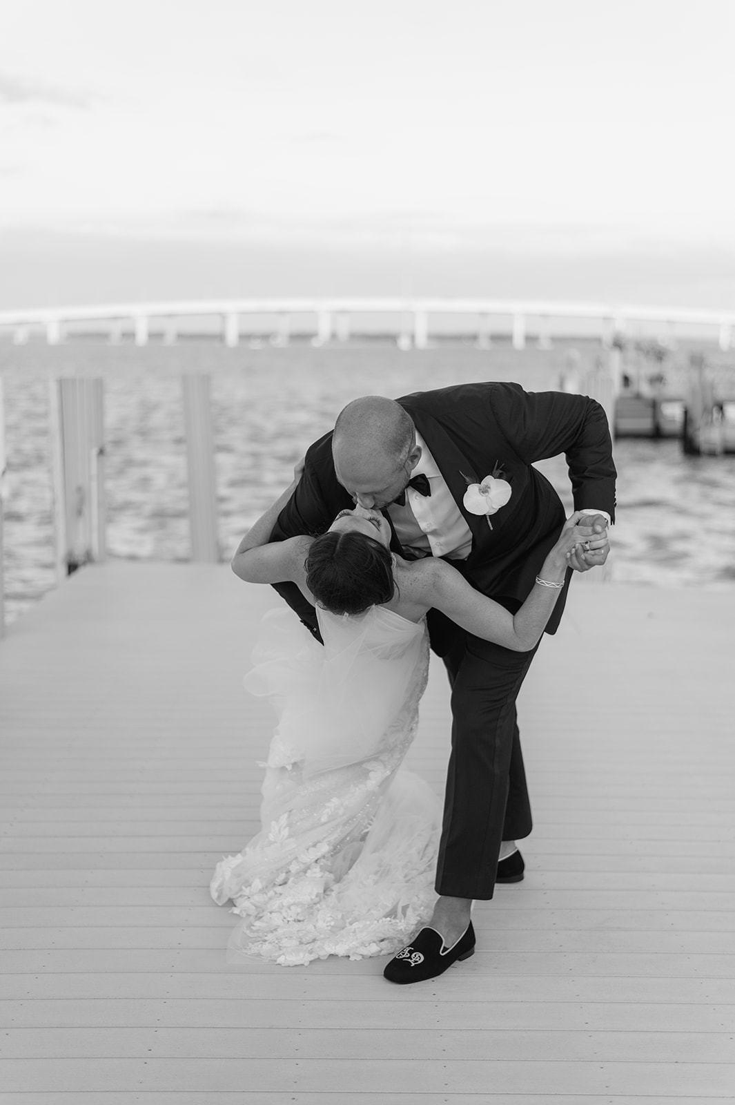 Expert Marco Island Wedding Photographer - Capturing the Essence of Your Love

