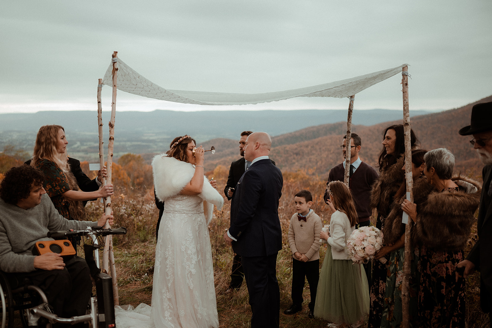 Ideas for a Jewish elopement in the mountains - Elopement with family in Shenandoah National Park, Blue Ridge Mountains
