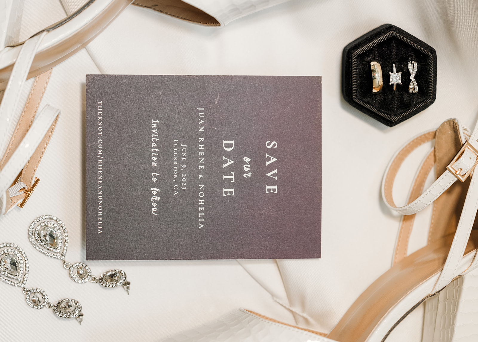 Wedding couples invites, heirlooms and details