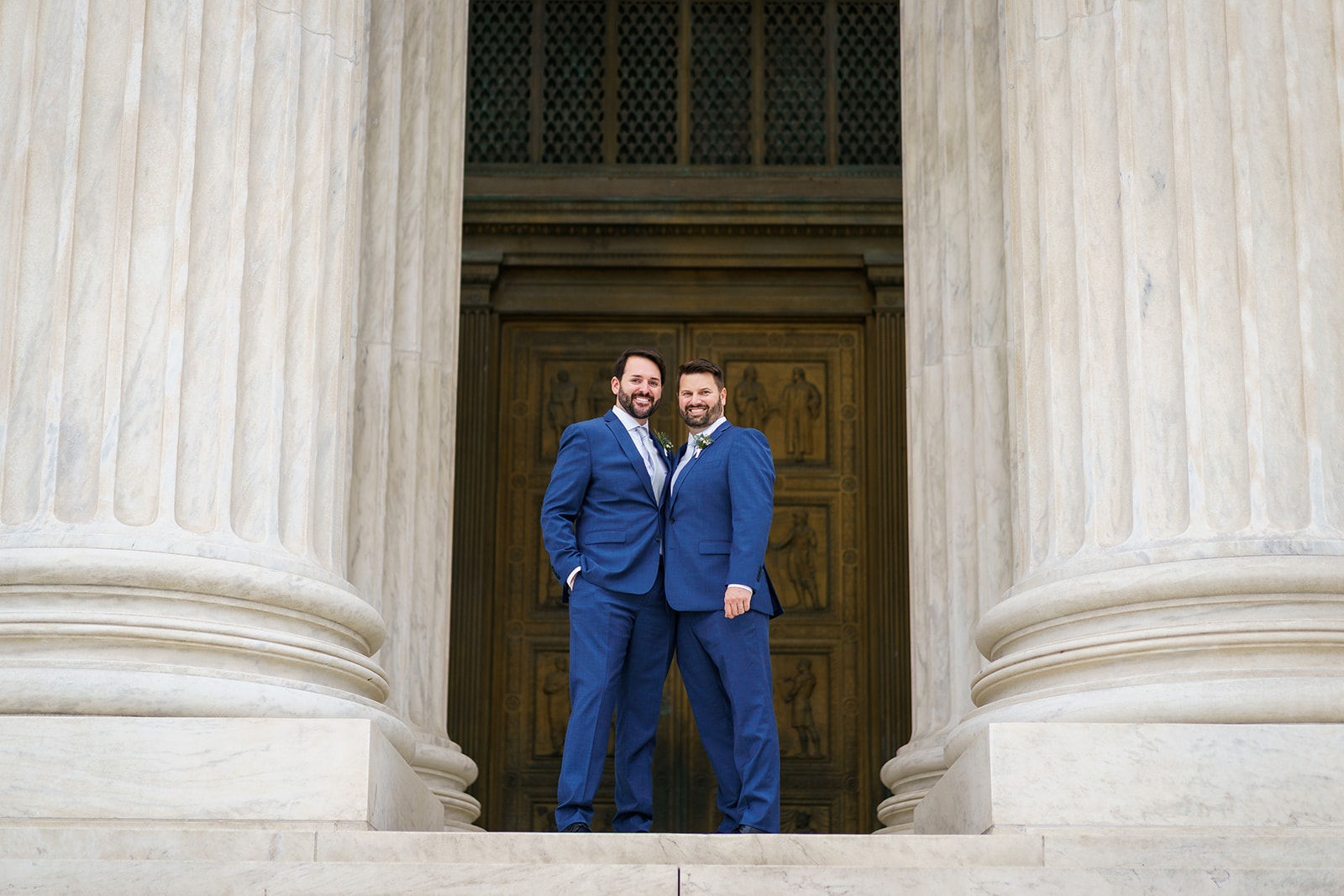 Wedding couple on front steps of US Supreme Court