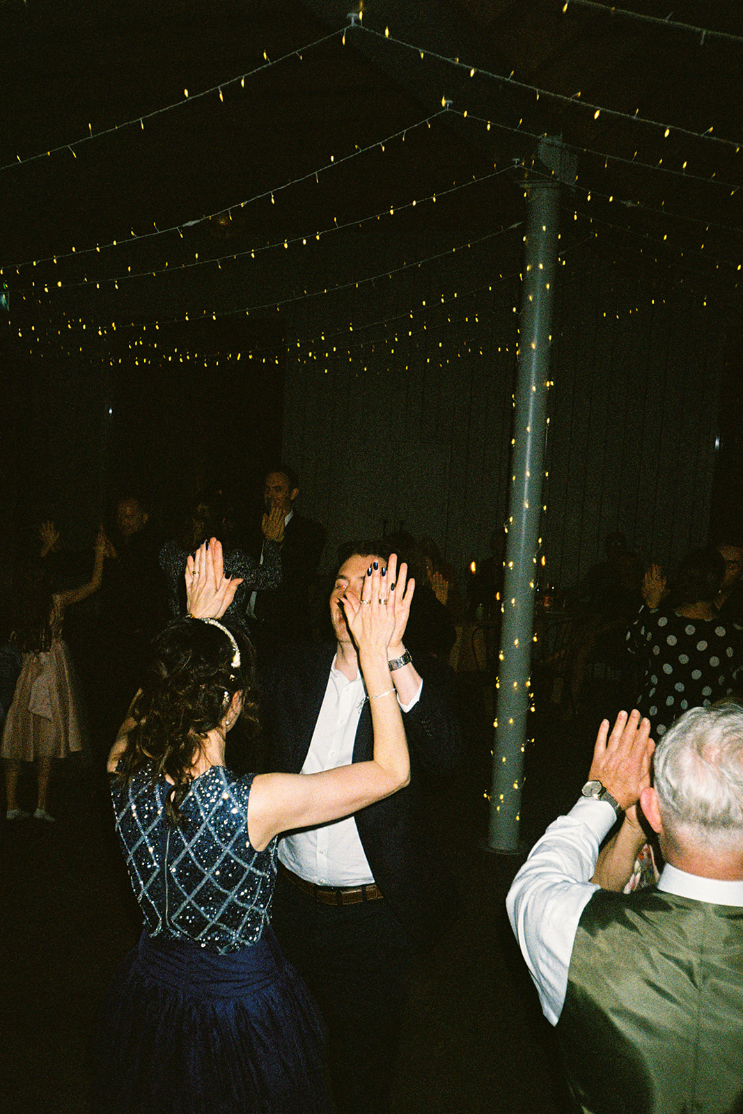 guardswell farm wedding photography dancing