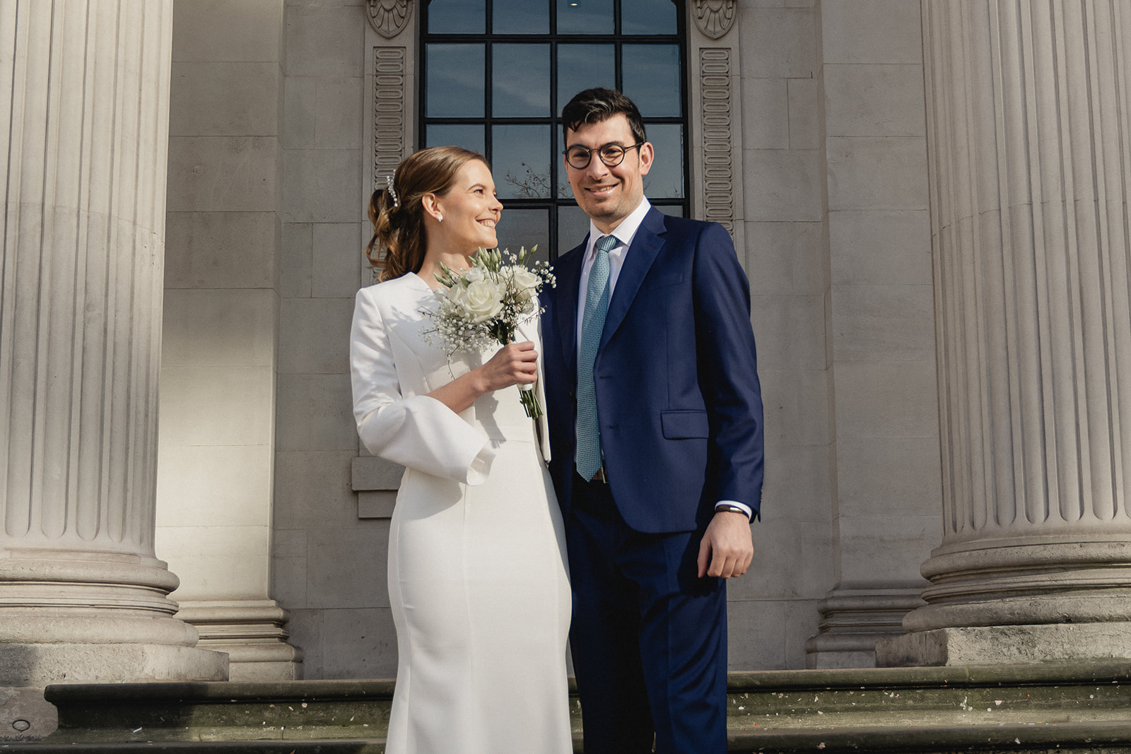 Kinga and Jean-Marc's stunning portrait on the steps of Marylebone Town Hall