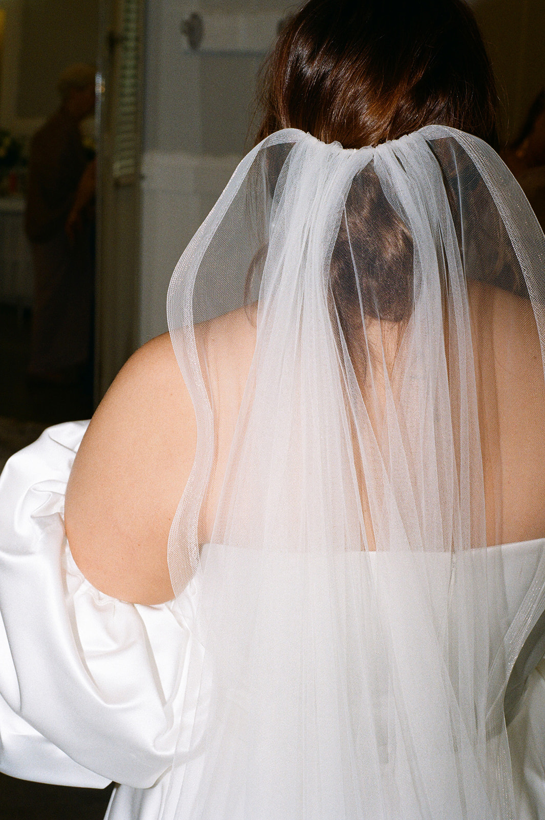 a flash film wedding image bride's veil.