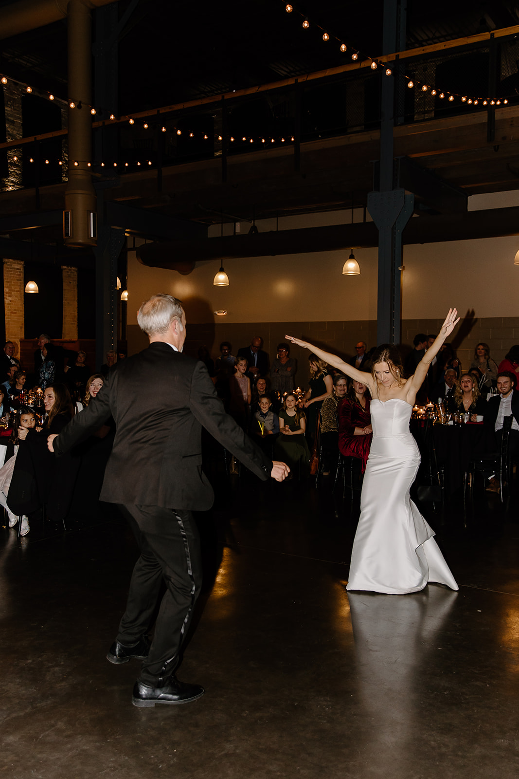 Bride and her father dancing on the dance floor