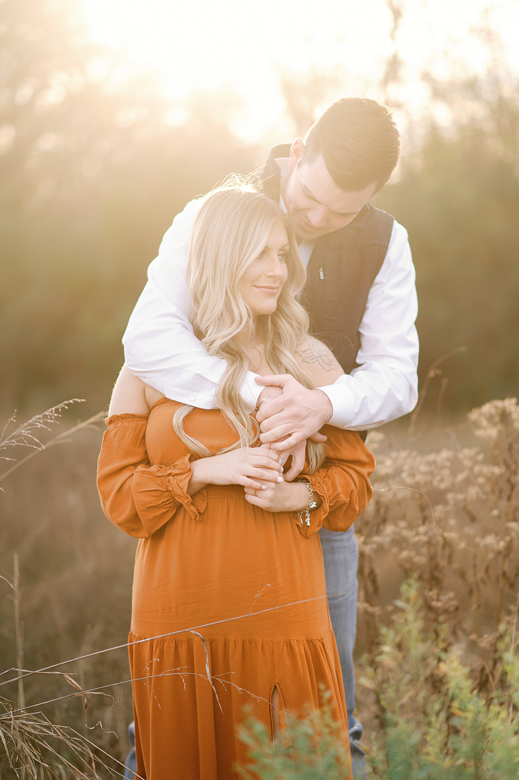 Engaged couple in East Texas