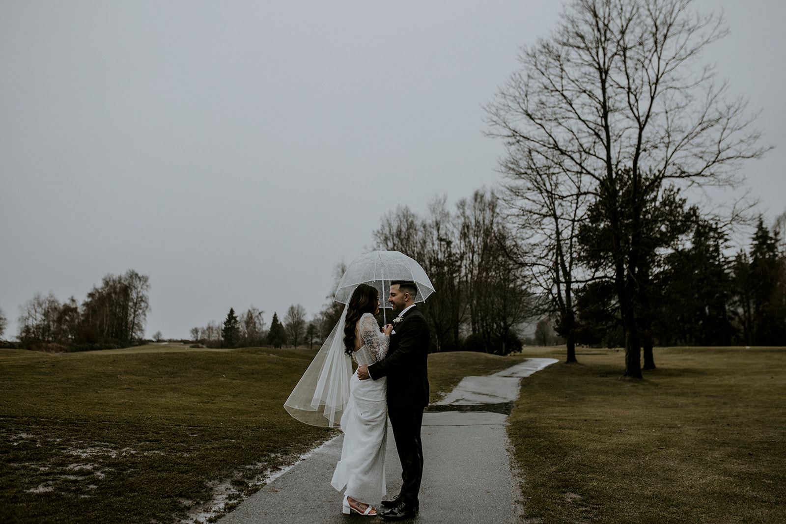 Rainy Wedding at Swaneset Golf in Pitt Meadows