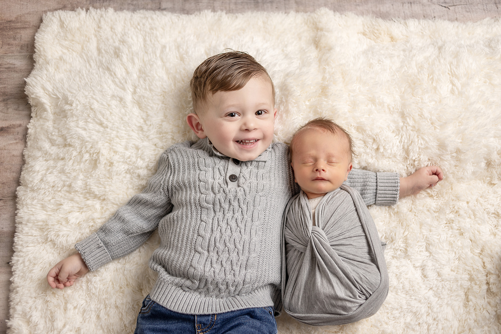 baby boy newborn professional pictures with sweet neutral colors in joplin, missouri