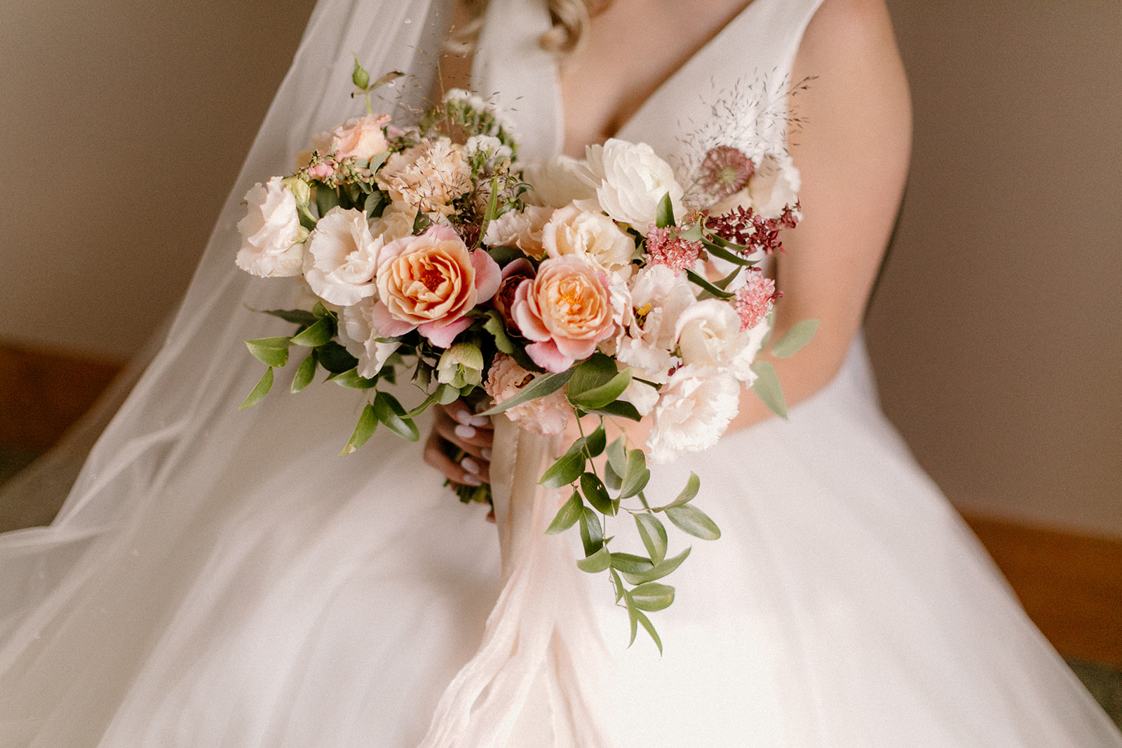 A beautiful bridal bouquet at her Oregon Golf Club wedding.