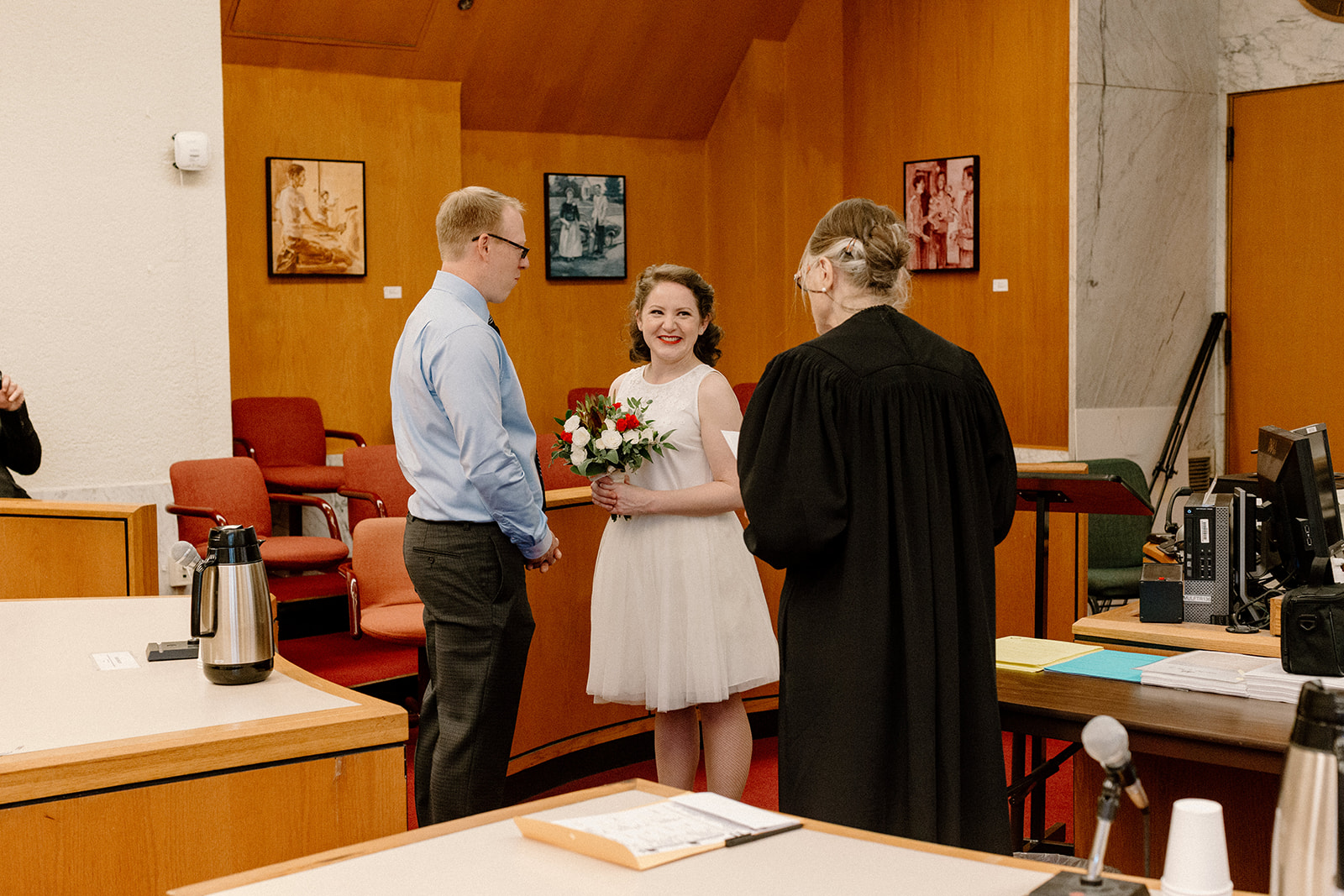 A Portland courthouse elopement ceremony at the Multnomah County courthouse. 