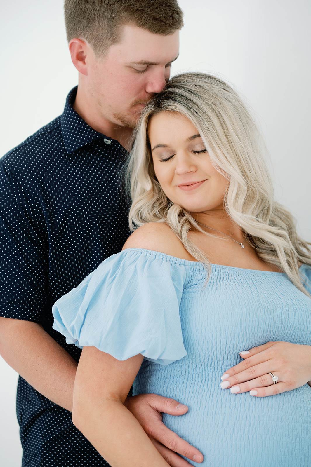 Sulphur Springs, Texas Maternity Session with Photography by Candace Pair