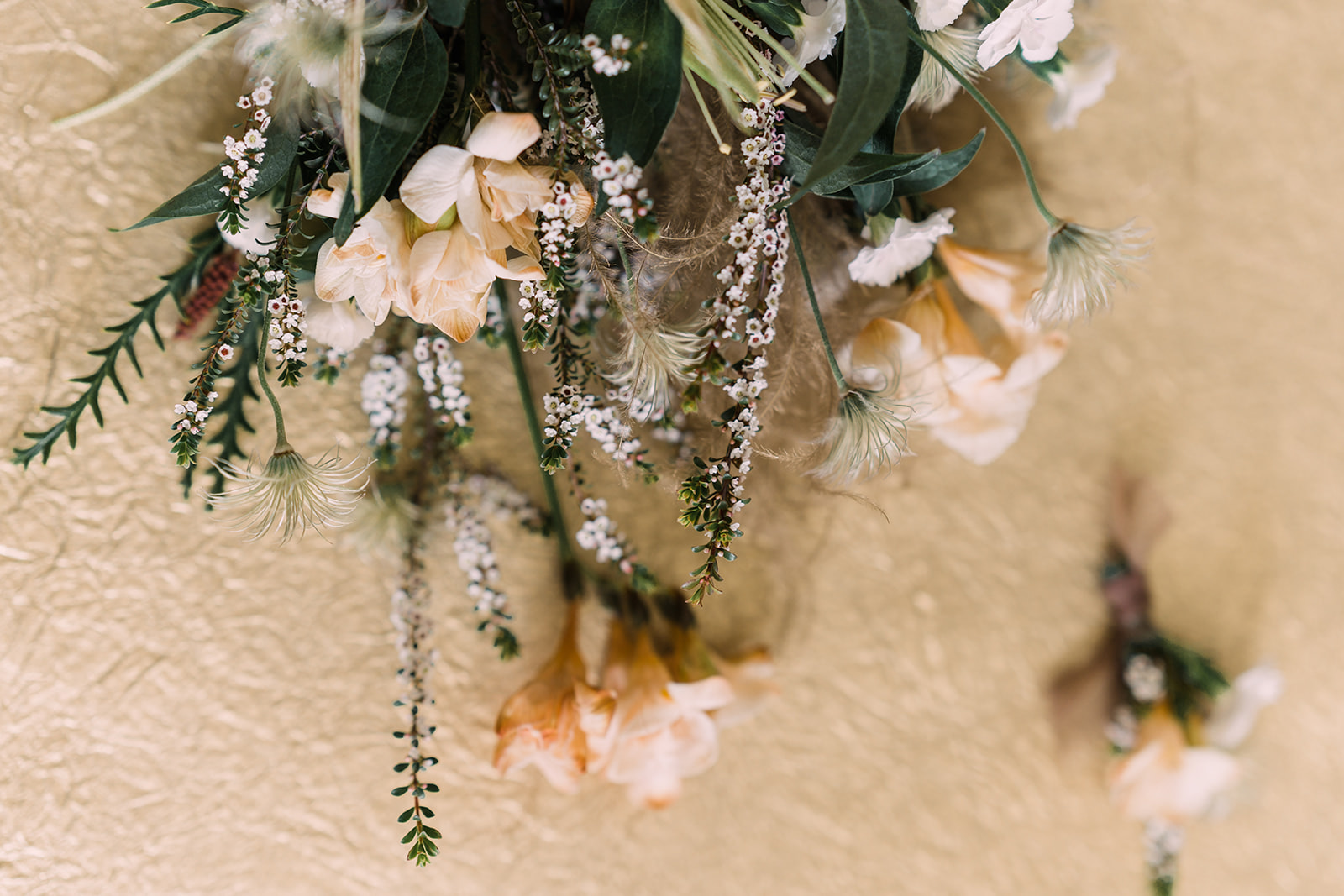incredible yet affordable all-inclusive micro-wedding flowers