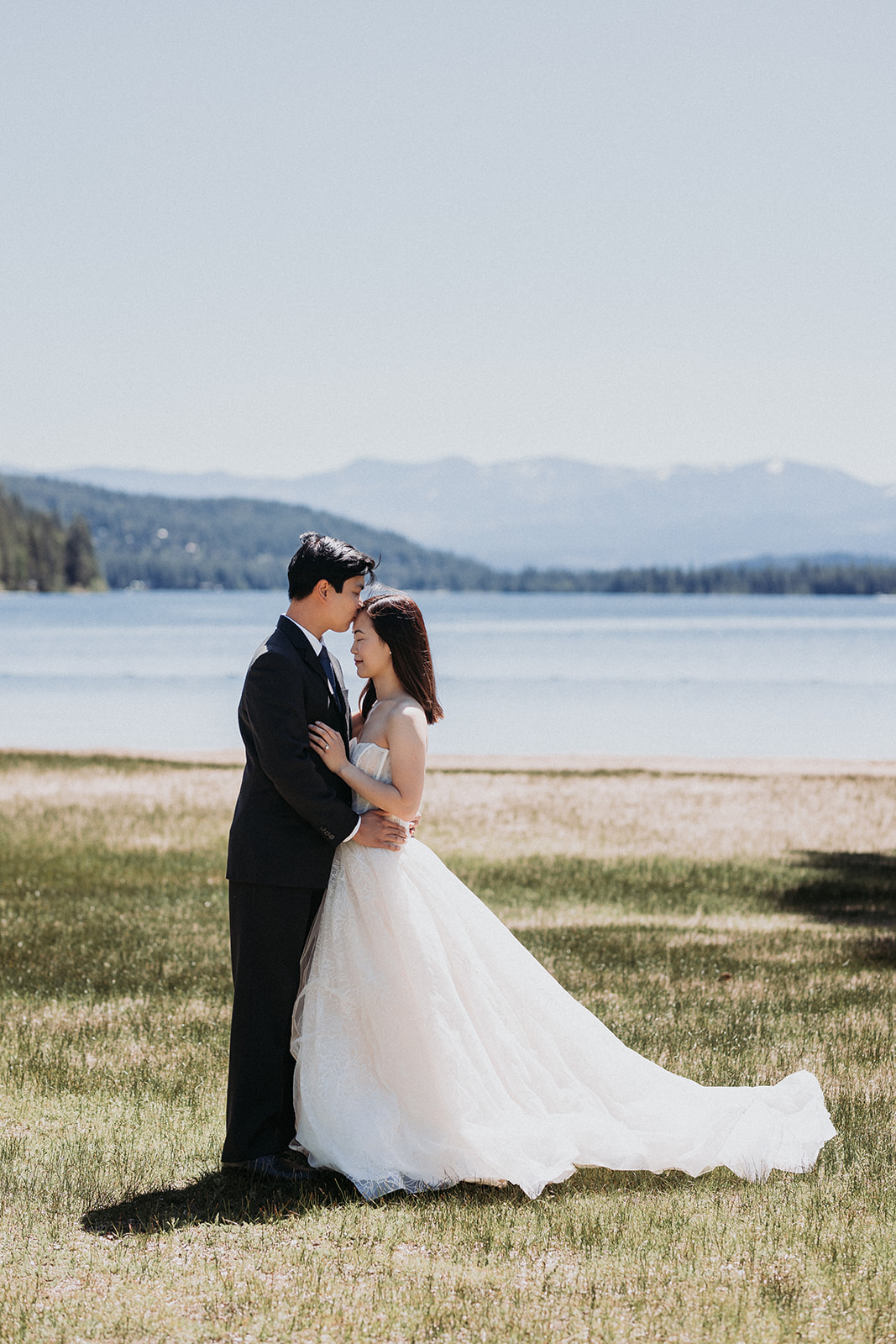 bride and groom portraits donner lake