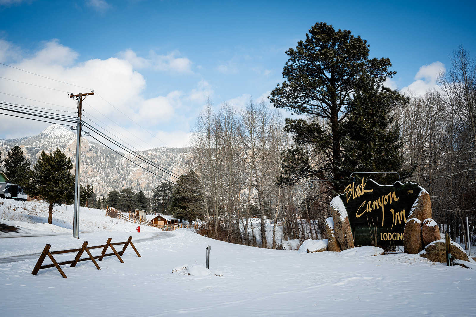 Black Canyon Inn in Estes Park is a beautiful intimate wedding venue and place to stay.