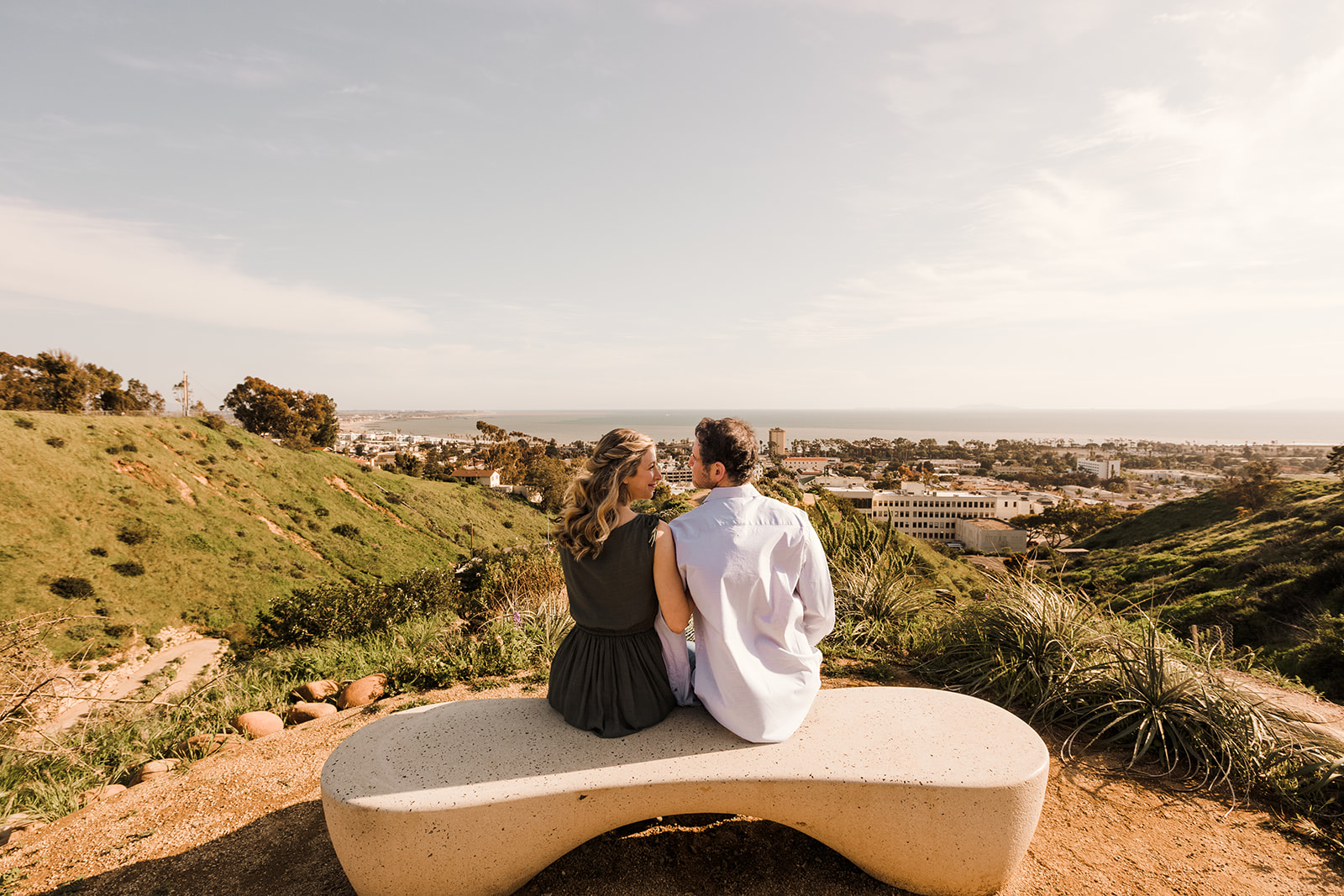 Engagement session overlooking Ventura California