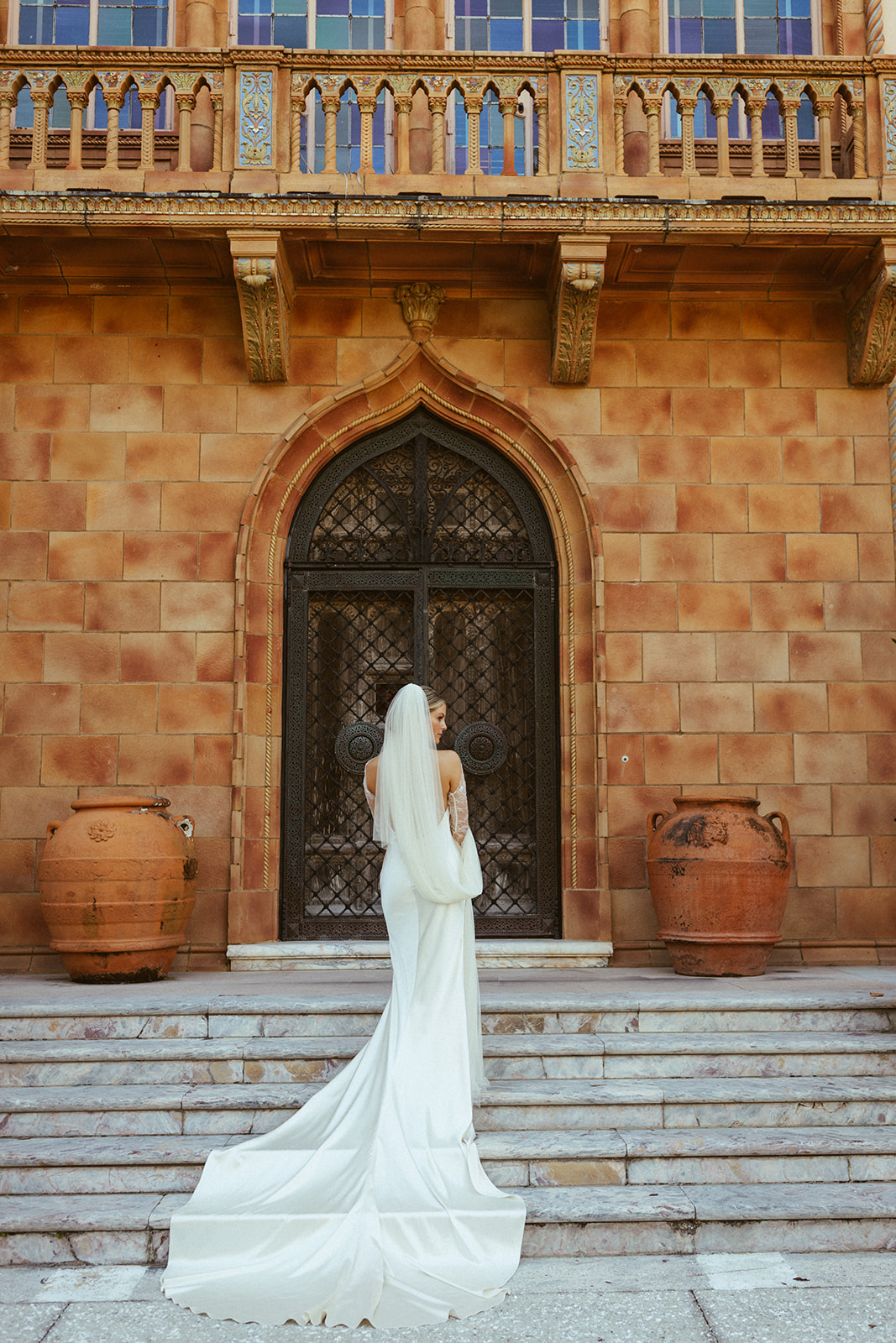A Tropical Ringling Mansion Wedding in Florida 