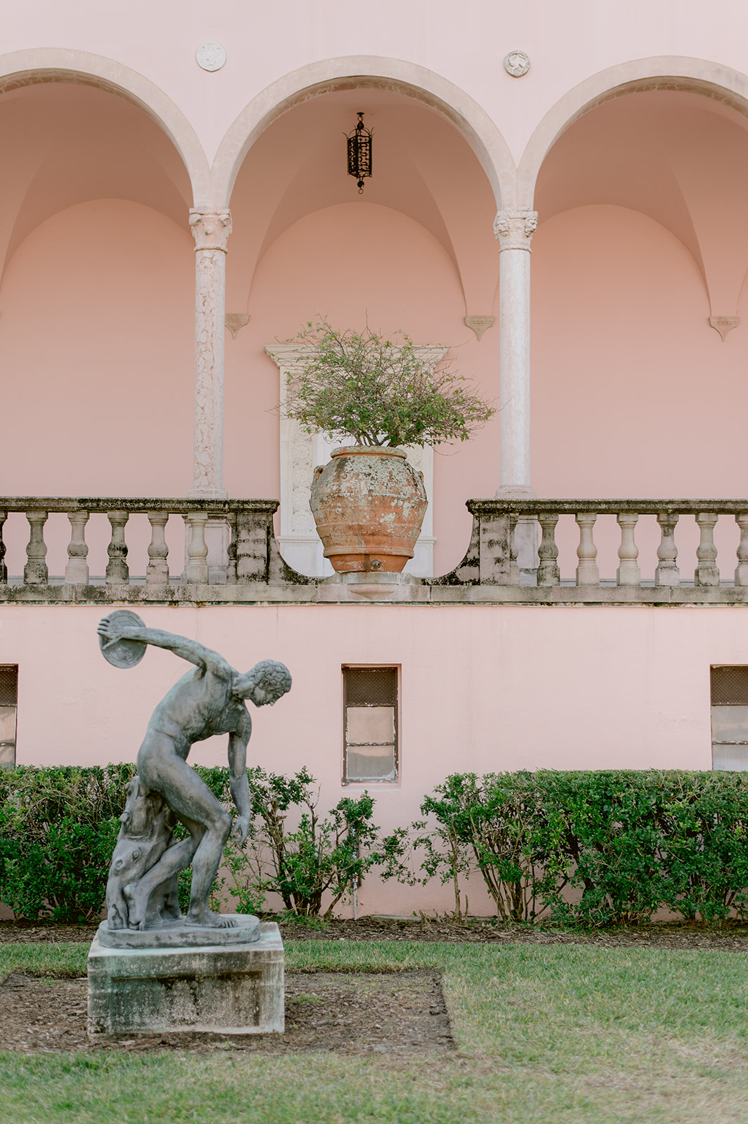 "Indian couple showcasing their love at the Ringling Museum's Ca' d'Zan mansion"
