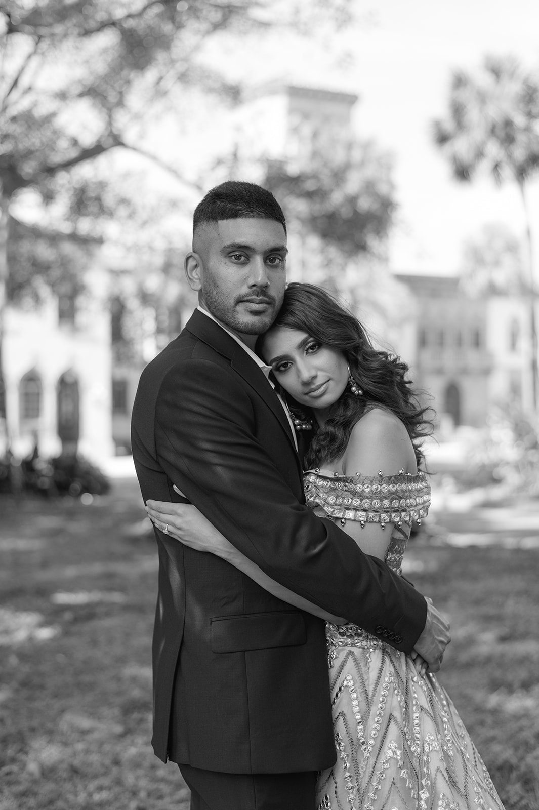 "Ringling Museum engagement shoot captures the elegance and beauty of the Ca' d'Zan mansion"
