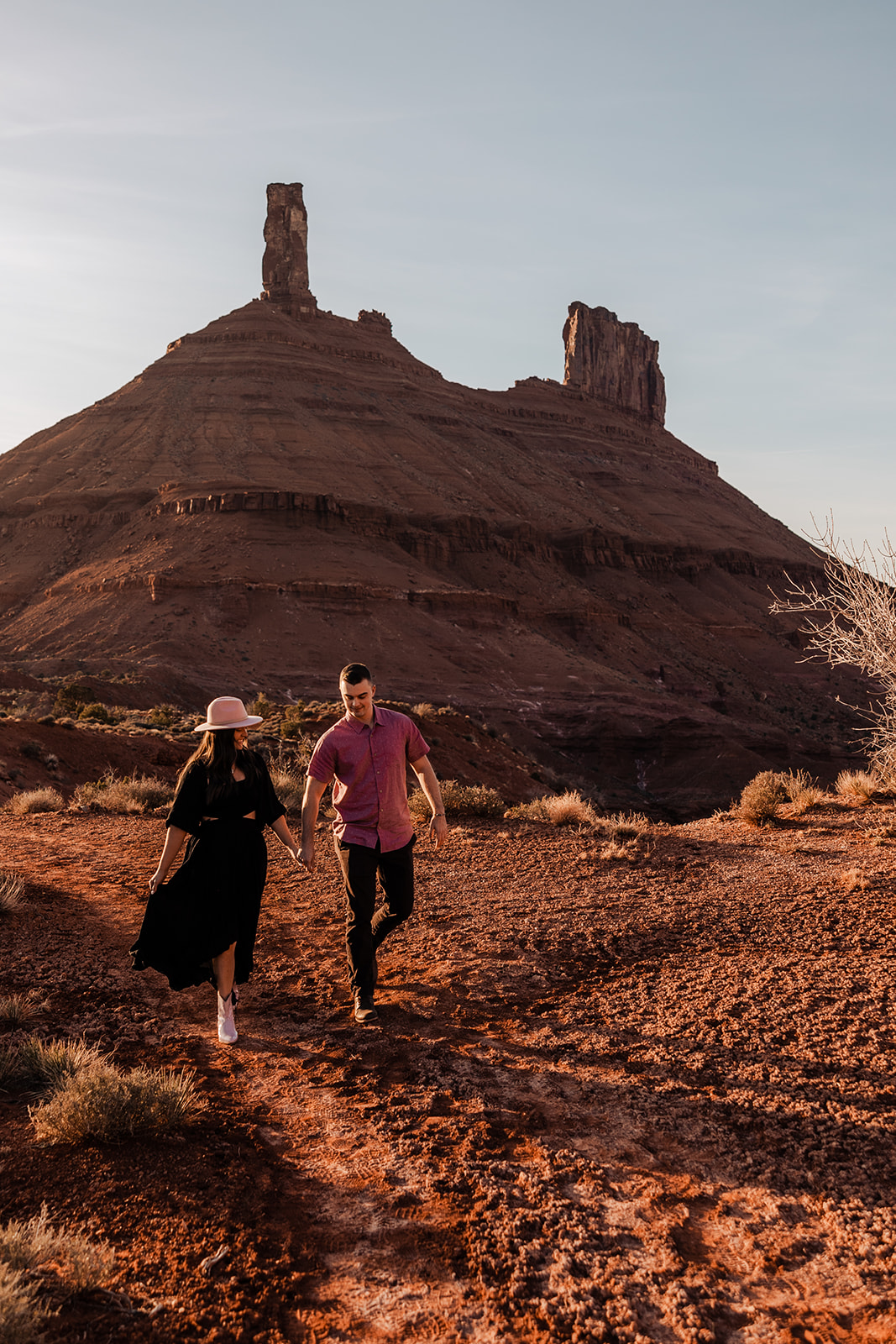 cowgirl engagement photos in moab
