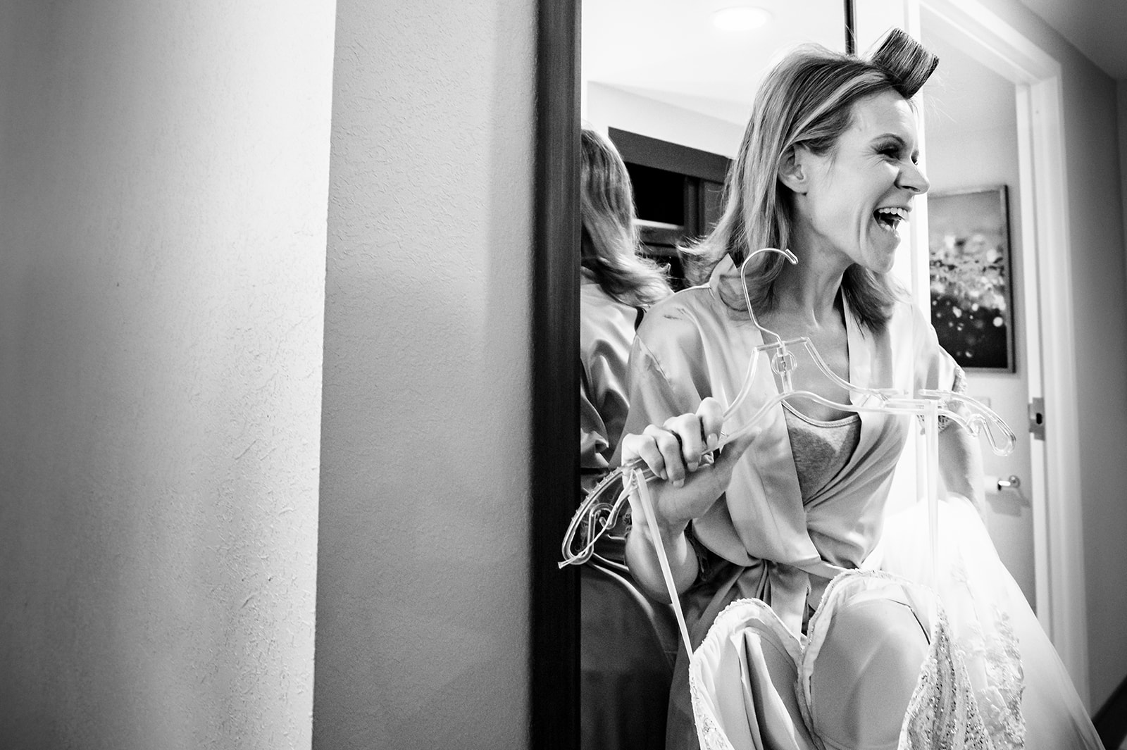 BW photo of  bride getting ready in Las Vegas